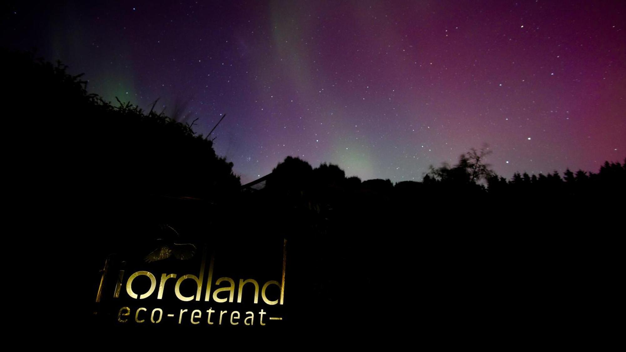 Villa Fiordland Eco-Retreat -- Panoramic Views -- Hot Tub Te Anau Exterior foto
