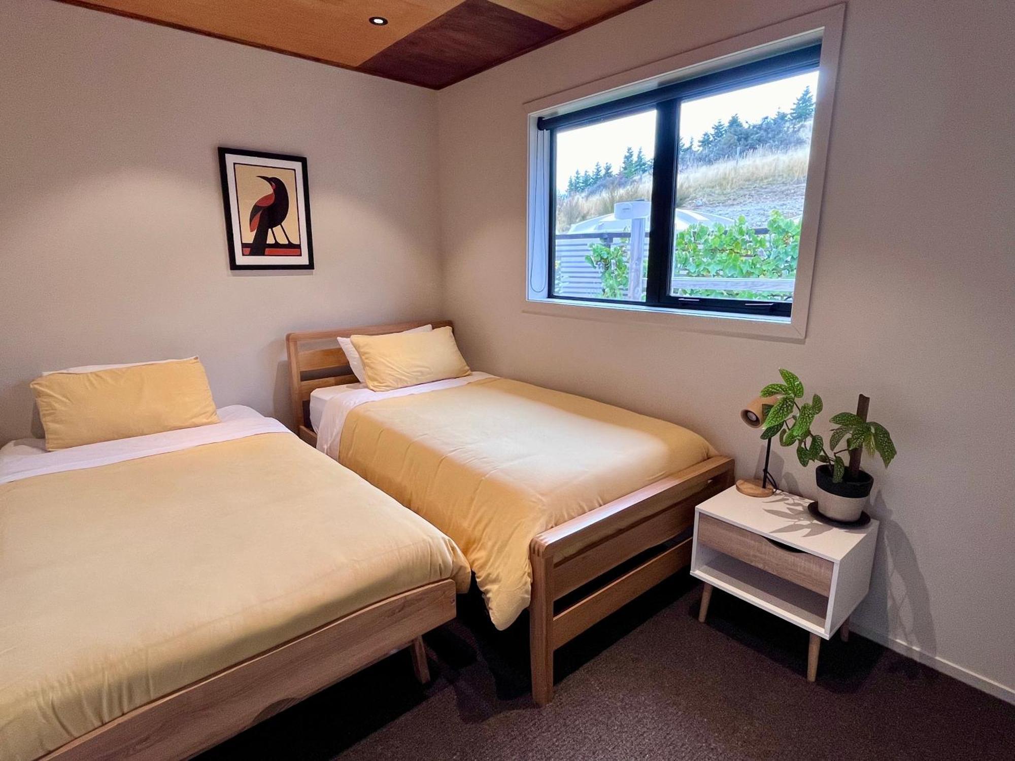 Villa Fiordland Eco-Retreat -- Panoramic Views -- Hot Tub Te Anau Exterior foto